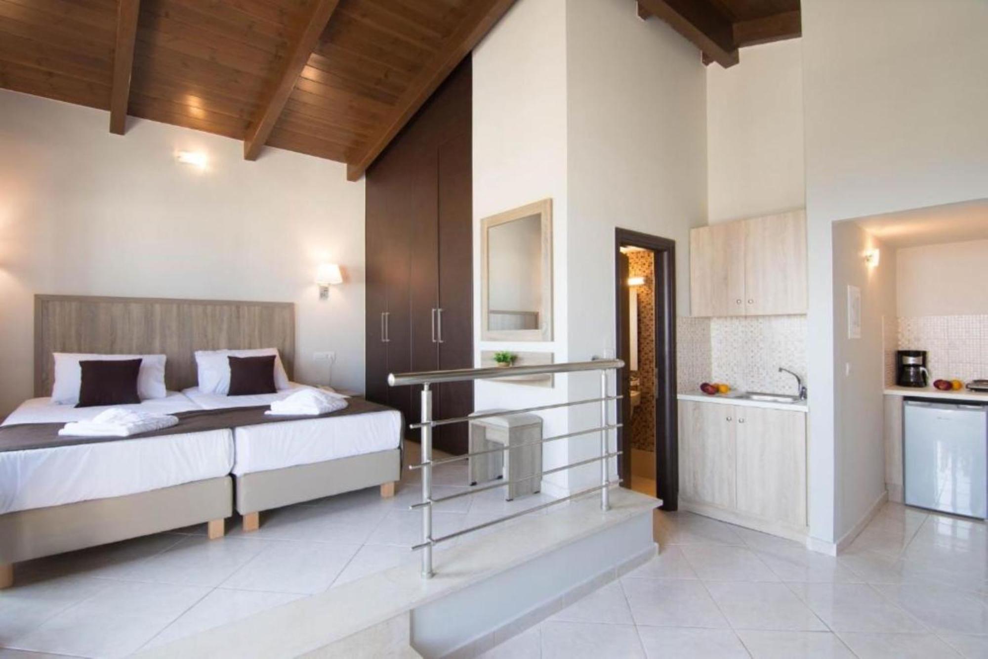 Carisa Suites And Apartments Maleme Exterior foto